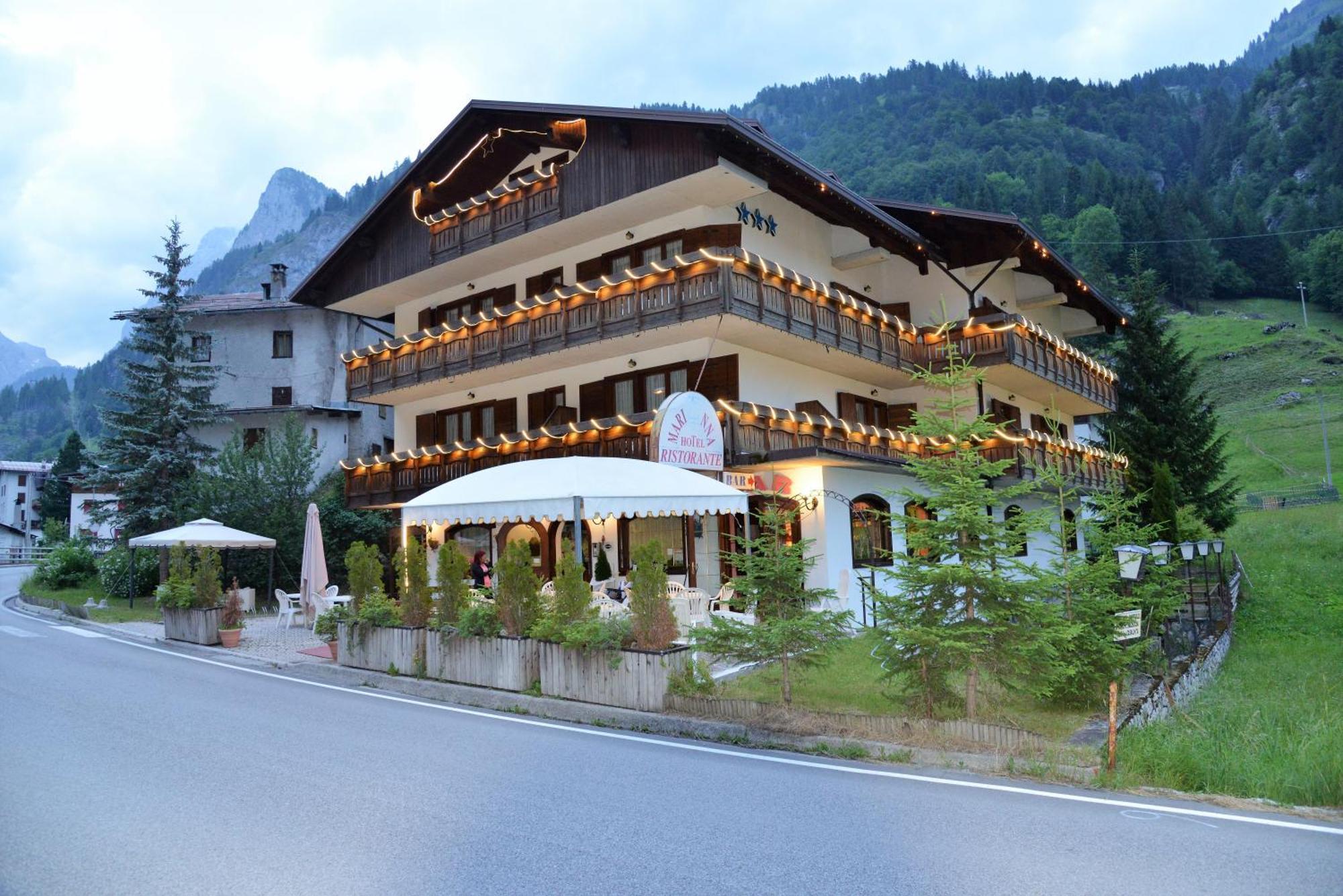 Hotel Marianna Rocca Pietore Esterno foto