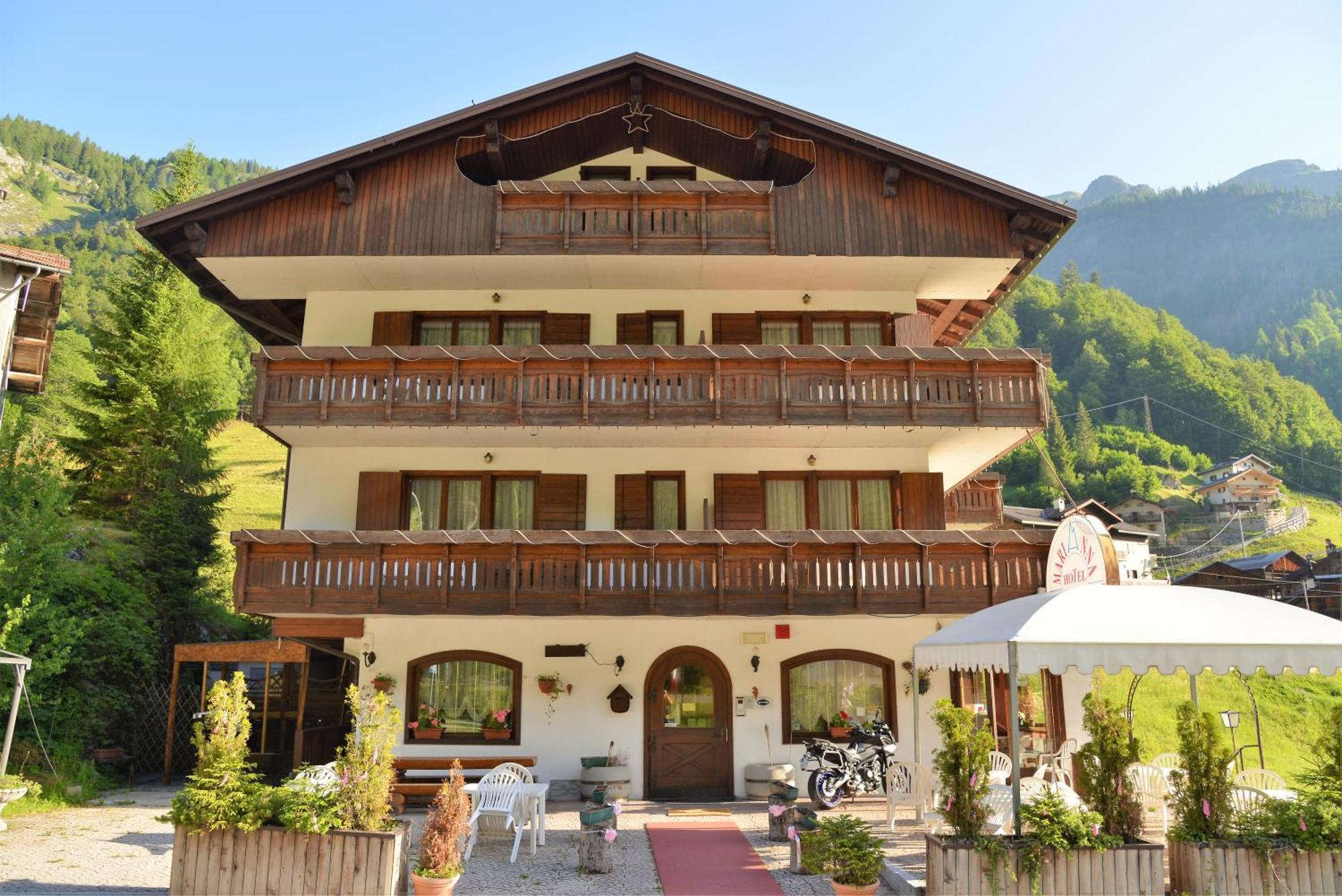 Hotel Marianna Rocca Pietore Esterno foto